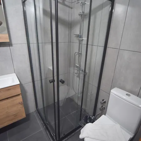 Hotel Caretta Caretta 2*