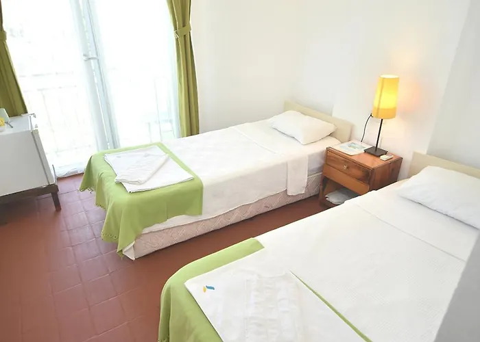 Hotel Caretta Caretta 2*